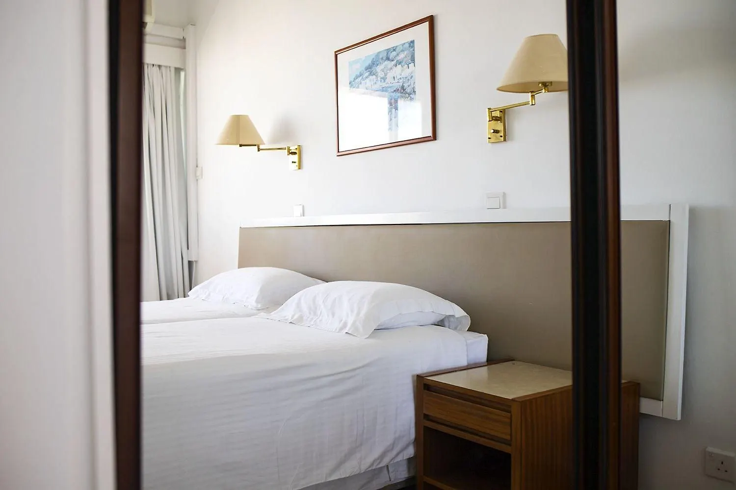 Sun Hall Beach Apartments Lárnaca
