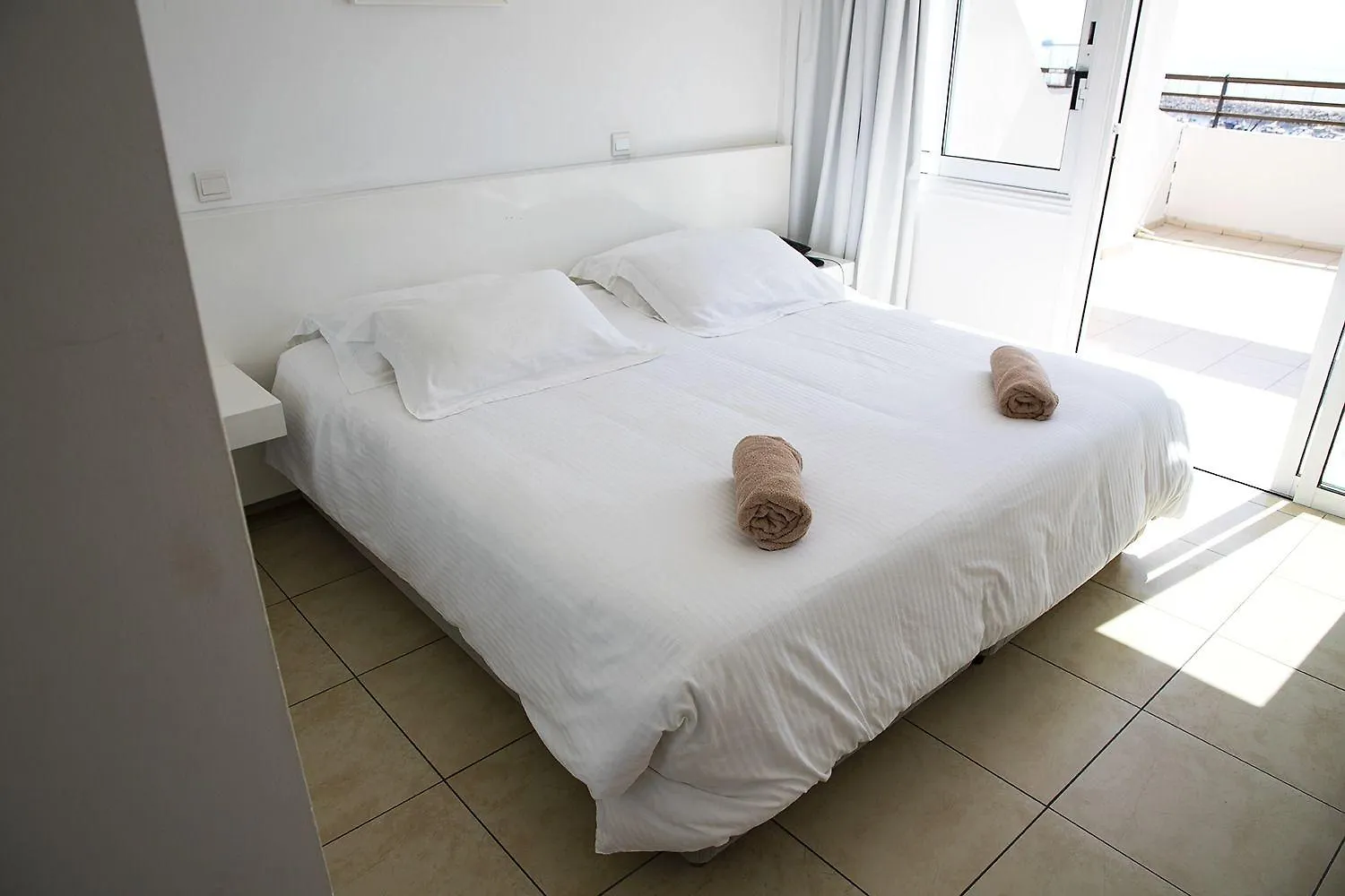 Sun Hall Beach Apartments Larnaca