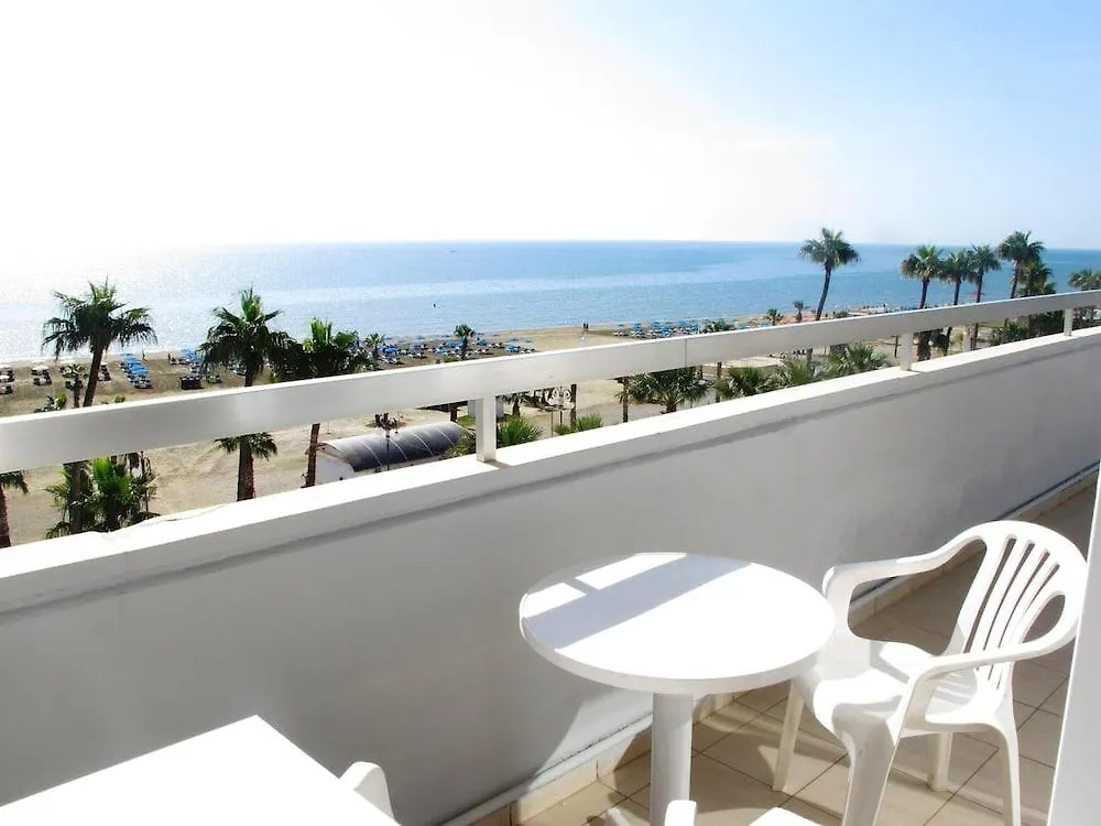 Sun Hall Beach Apartments Lárnaca