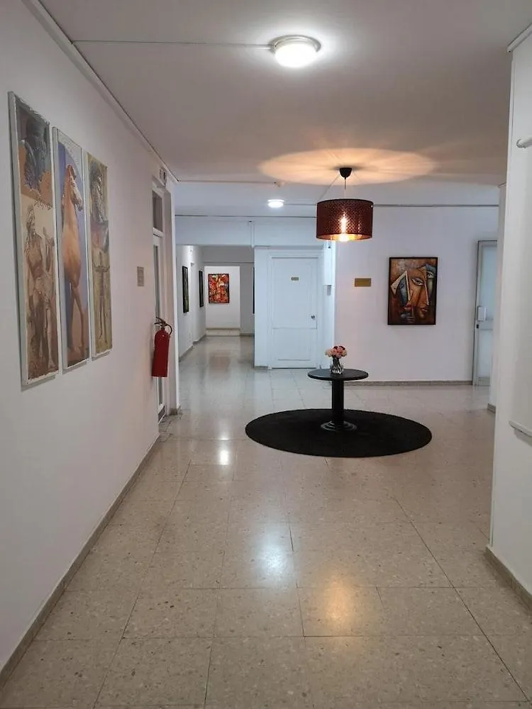Sun Hall Beach Apartments Lárnaca