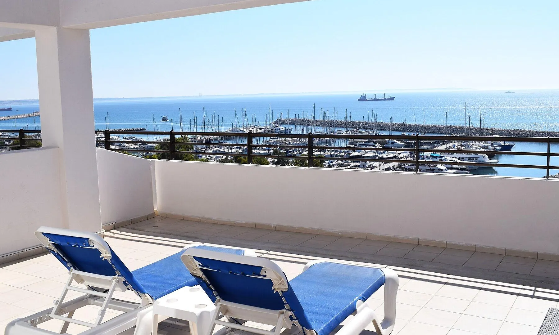 Sun Hall Beach Apartments Larnaca Cipro