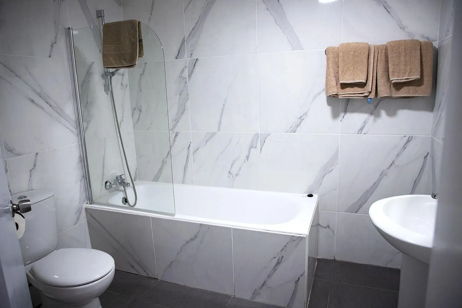 Sun Hall Beach Apartments Larnaca Cipro